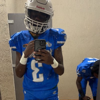 co (‘29) // te / wr/de ht: 5’9 wt: 140 best in ‘29 email:quantessmith8@gmail.com