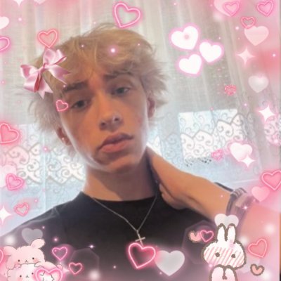 🇷🇴 18 | ad @KarmineCorp LFL2 | 1391 peak
For business inquiries/offers DM @LeoVal94