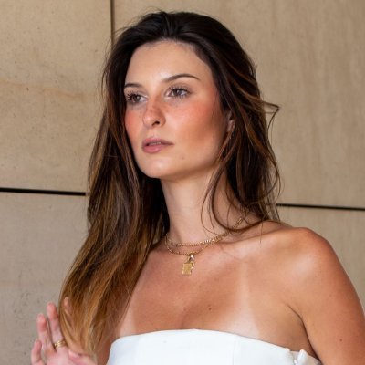 Conta oficial | Concorrente do SS24 • #RenataReis 👙 | Aquire o teu bilhete aqui: