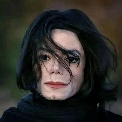 EbholaIdede's profile picture. 