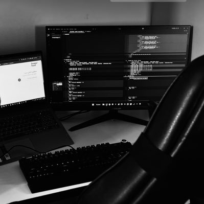 _hosein11m's profile picture. front end developer