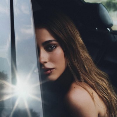 Tu mejor fuente de información, charts y ventas sobre la cantante @TiniStoessel