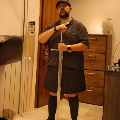 big_Omega1's profile picture. Τραγουδιαρης, εξυπνακιας στο τραγουδι και γενικα περιεργος.