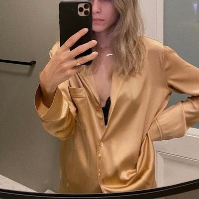 aproskliti's profile picture. μη με σκας ~ έχω και άντρα και γκόμενο άρα δεν ψάχνομαι