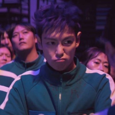 my account (girllnextdoorr_) got locked🙁🙁 #thangyutwt #squidgametwt #sgtwt