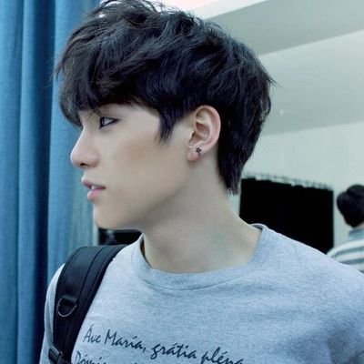 🇲🇫🇩🇿🇵🇸 • 28 • 아포방포 : bts forever-ism • animes • figure skating • she/her