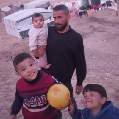 Displaced from Gaza. I lost everything in the war.
Father of six, seeking safety and dignity. Your support is our only hope.
link👇