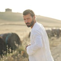 ROHAM FLORES (@yanrro7) 's Twitter Profile