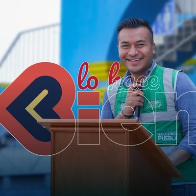 Roberto Solís Profile