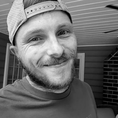 Very idealistic and unrealistic beliefs. Let's eat some acid and make them real for a night.
Writer, Poet, Musician, Jeweler (Mining to wearing), Dreamer, Dad.