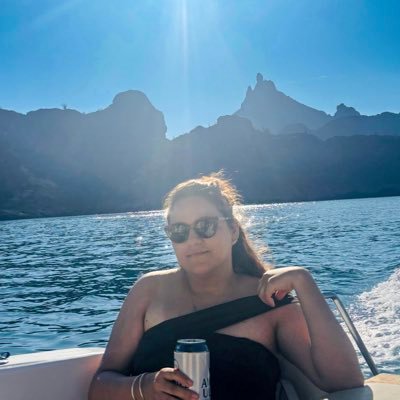 Tomate_Sam's profile picture. Papá y vergüenza son dos cosas que no tengo.