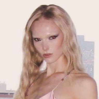 PresidentOfNasa's profile picture. 18  creamiest bitch on the shelf