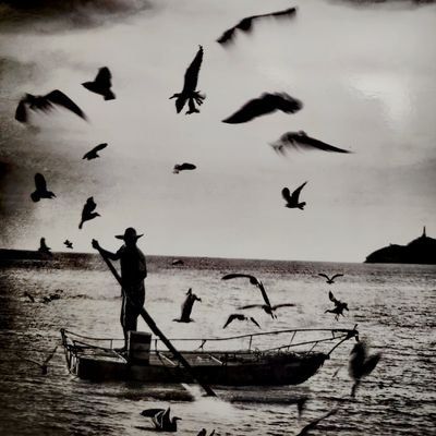 Periodista y Abogado. Amigo de la música, el cine, la cocina y la literatura. Nacido en San Luis (Mag), tierra de pescadores y campesinos. Opiniones personales.