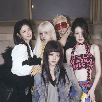 multifandom: idle njz ive blackpink twice aespa le sserafim babymonster