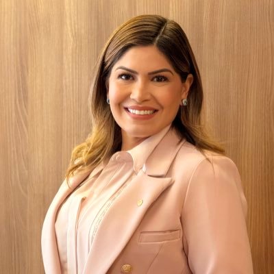 Deputada Federal pelo Amapá Presidente do @republicanos10apdefensora das mulheres e crianças.