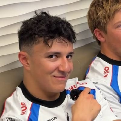 piNapiNga's profile picture.