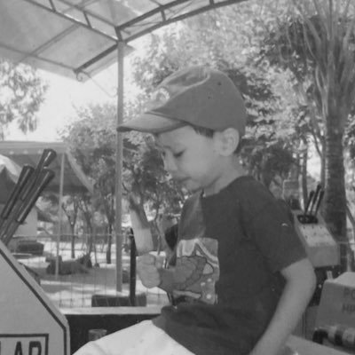 sevazaki's profile picture. todo se paga.