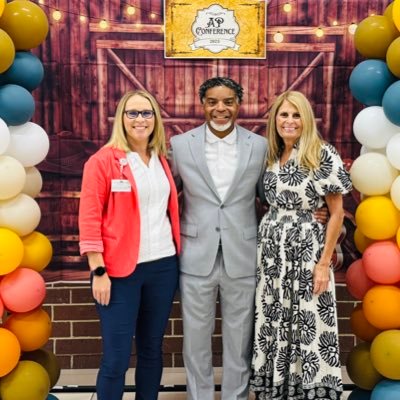 VBCPS Behavior Intervention Specialist supporting Newtown Elementary School! Studied ABA, Behavior is my thing! Living my best life!