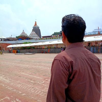 satyajitsahoo99's profile picture. अज्ञानतिमिरान्धस्य ज्ञानाञ्जनशलाकया।
चक्षुरुन्मीलितं येन तस्मै श्रीगुरवे नमः॥
जय गुरुदेव | जय हिंद | जय भारत