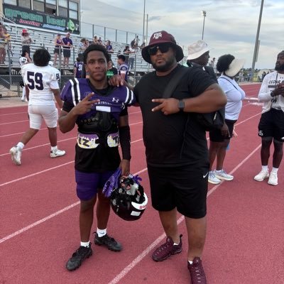 Terrez Harrison https://t.co/eeScUlbDxQ : Father & proud supporter of varsity Junior Terr'ez Harrison & Cedar Ridge High School
