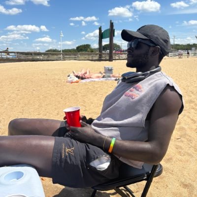 ecolakez's profile picture. 