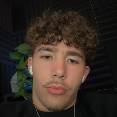 BradleyJods's profile picture. 20 | Doing things in life