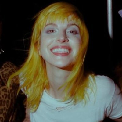 💛 can't get much stronger • leia o carrd antes de seguir!! • read the carrd BYF!! • 20yo • ela/ele • she/he 💛 backup acc: @monroe_sunsets