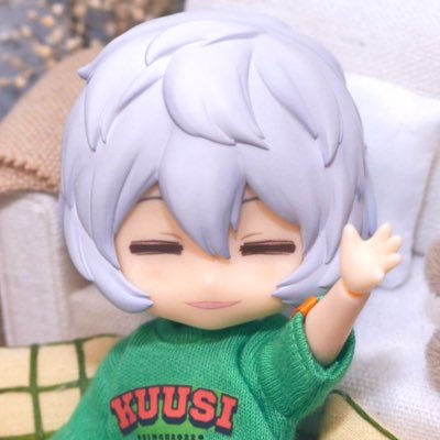 絵勉強用兼・ぬい・ドール情報収集用アカウントにしました。20↑腐女子です。WT/遊修が好きです。よそのうちの子が愛でられてるのが見たいだけなのでフォロバ等気になさらず💦