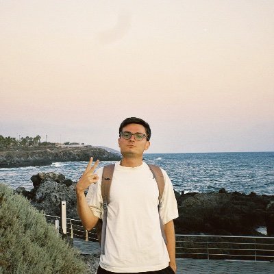 A_Mladinov's profile picture. ⚡основатель студии подкастов «БОГЕМА» • Путешествую 🧳 живу в Азии • 🎤Запускаю подкасты, веду подкасты, люблю подкасты • Слушай мои подкасты 🙌🏻