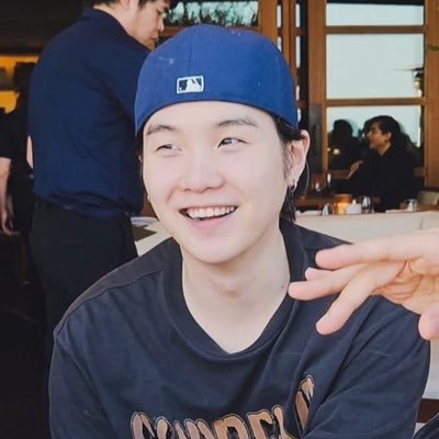 mandariana4's profile picture. I 🫶🏻 BTS | 💜| sope =💘 VIO A JUNG HOSEOK.       💜 「 -ㅅ-「 ㄱ -ㅅ-ㄱ「 -ㅅ-「 ㄱ -ㅅ-ㄱ