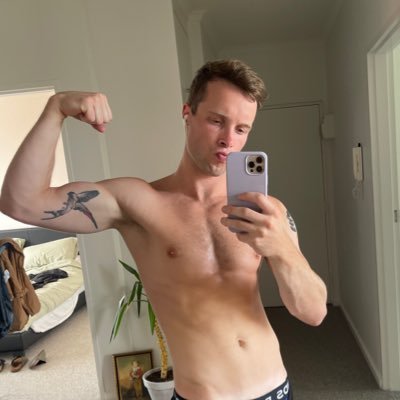 Hung Aussie Acrobat | 18+ Only | No Pay Per View!