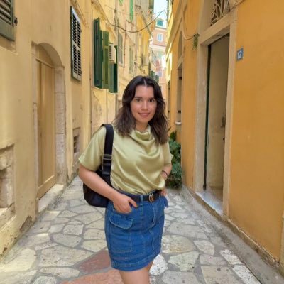 oznurakgun_'s profile picture. 