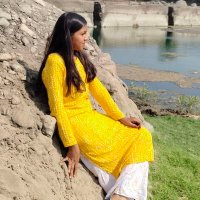 सरकारी मास्टरनी अंजली (@anjalilabana2k) 's Twitter Profile