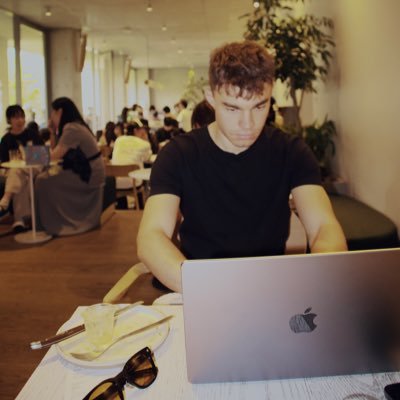 building https://t.co/muSn4t79Op, https://t.co/PMRD1aUoCT hanging out at @clujhouse