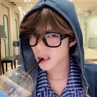 girlypopkitkat's profile picture. 제이엘 🌟🦝
아홉 9️⃣