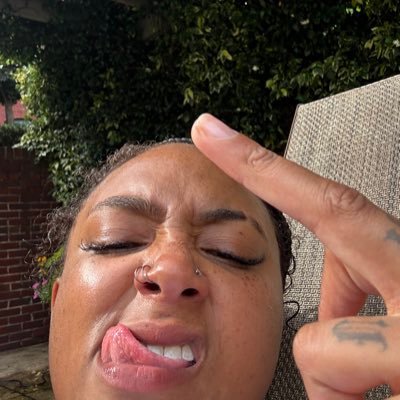 deijah_rose's profile picture. are you willing to die behind it ?