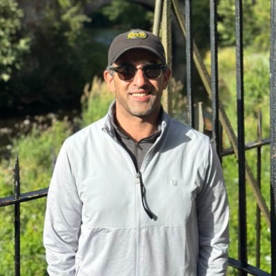 elliotisrael's profile picture. Seahawks | Mariners | Huskies | Sounders FC