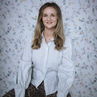 Writer, editor and interviewer for hire ✍️ @GlamourMagUK @GraziaUK @CosmopolitanUK @StylistMagazine @Independent @timeoutlondon @Refinery29UK | She/her ♀