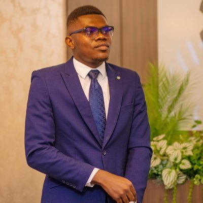 Troublesome Sarkodie fan | @opulousapp Ambassador | Influencer @AccrueHQ| Dm my PA @asanteniba01 for promo | K. Lamar . View services in link below 👇🏾