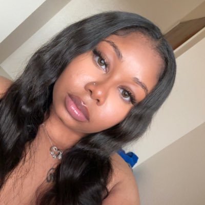 insta: @naudyiaadaneille | Hawaii📍| B.S.Ed| Educator 🍎| ΣΑΙΙ 🎓| 🇮🇹🇺🇸| 25✨|