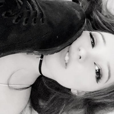 18+ mdmi place for the sluts of twitter dm for a chance to be exposed