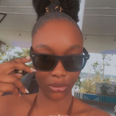 Nessadivaaa's profile picture. Cancer🦀, ENFJ-T 😎,Creative, Diligent and oops.....a Law Graduate