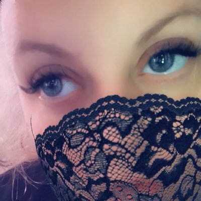 👑 Luxury BBW FinDom 🐷 For obedient wallets only 💵 I drain. You beg. ✉️ Tribute first, talk later.