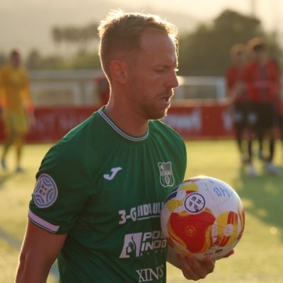 ⚽️ Jugador fútbol @udpoblense 📚 Titulación entrenador fútbol niveles I ,II y III