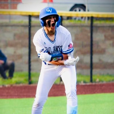 Zachary Lares | MIF, RHP| 2027 | 3.87 GPA | Grain Valley High School | KC Elite National |@KC_Elite_s | https://t.co/p6eMZwcNHl
