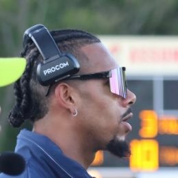 Wide Receivers Coach @fightingbeesfb | St. Ambrose Alum | All-American