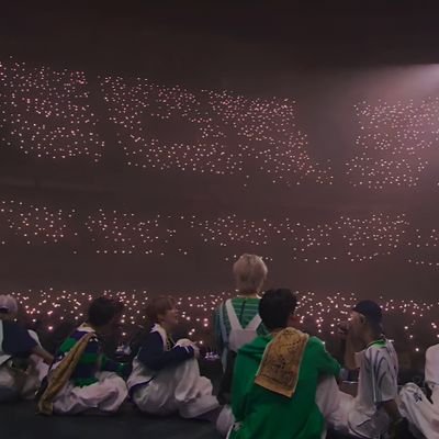 계정분리할줄모름
엘린이출신
제왚외거노비...skz,nexz...
구오빠들 수없이 많음...
오프끊음....집구석에 쳐박힌자...