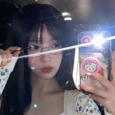 Tiw_AP's profile picture. 𝙽𝚘𝚗𝚎 𝚘𝚏 𝚞𝚛 𝚋𝚞𝚜𝚒𝚗𝚎𝚜𝚜✨