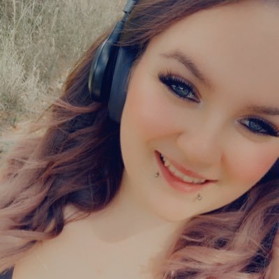 27 🧡Anime Fan 🧡 English Girl 🏴 Carer for Dementia 🧡 Happily Taken 🥰🧡 https://t.co/FxKxfsKyNV