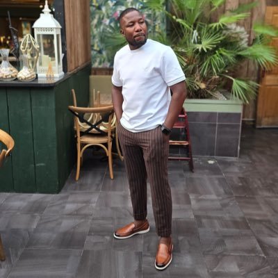 Qualified video editor, videographer, Film director, Actor. Ndakaenda kuchikoro ndichiti ndaitawo zvine musoro😂😂Zanu pf ikati wakanyeperwa.